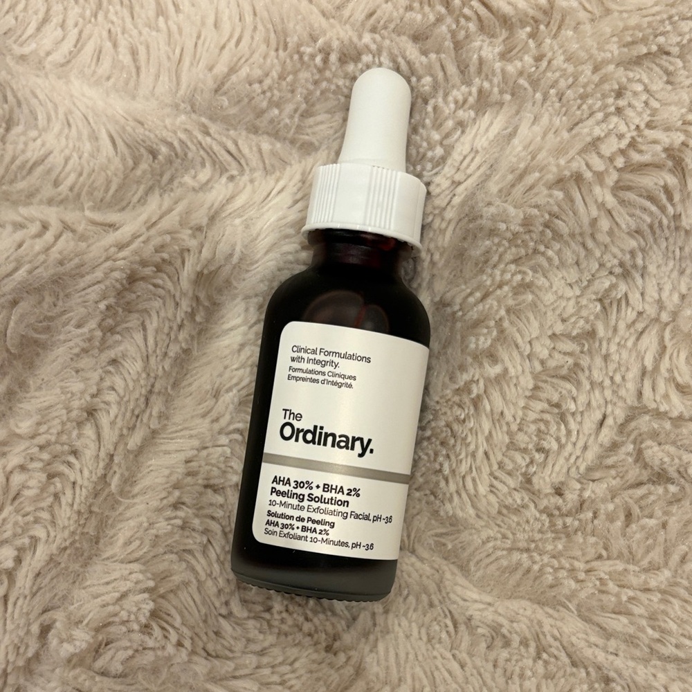 The Ordinary AHA + BHA peeling solution